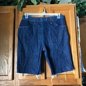 Vintage MAVERICK High Waisted Cut Off Jean Shorts - 33